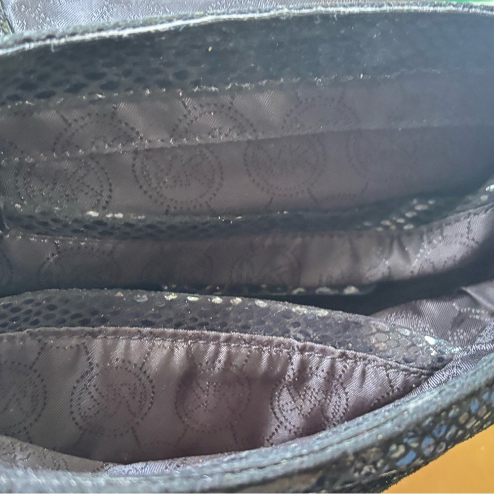 Michael Kors Charlton black patent leather crossbody handbag - Picture 7 of 12